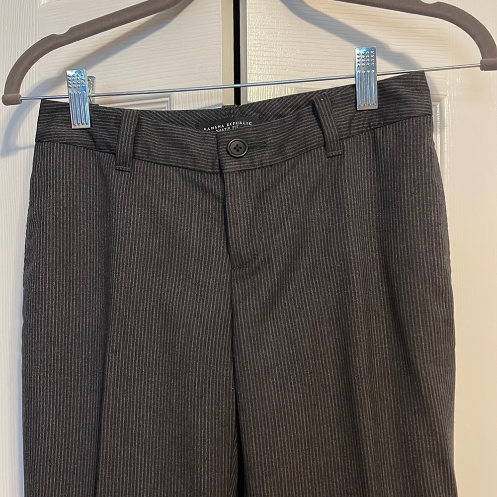 NWOT Banana Republic Martin Fit pinstriped trouser pants size 00P